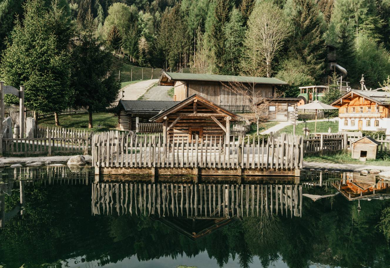 Streichelzoo im Naturhotel Forsthofgut - Naturhotel Forsthofgut