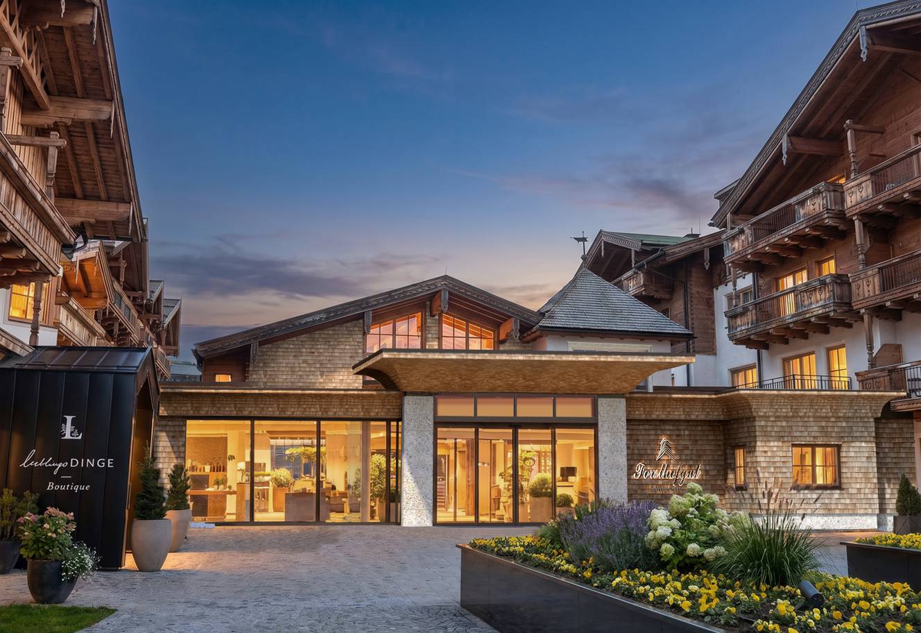 Visualisierung einer neu gebauten Hotel-Lobby Naturhotel Forsthofgut