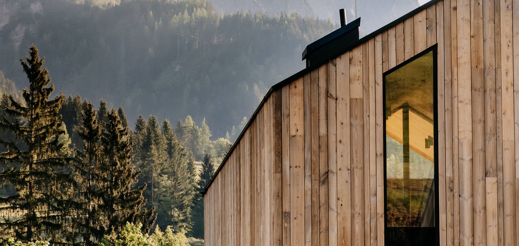 Das Seehaus mit den Leoganger Steinbergen
