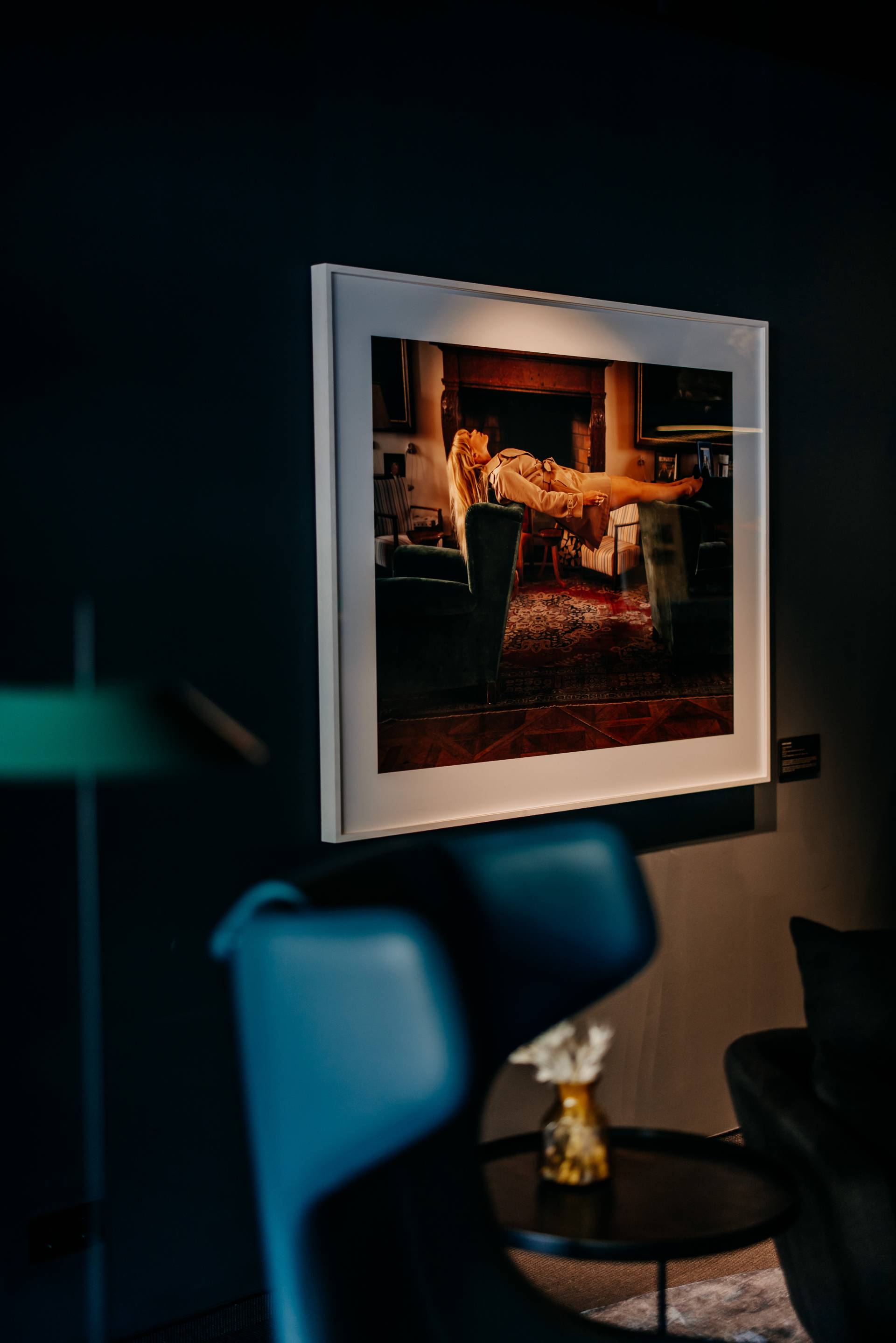 Kunstwerk Claudia Schiffer erstellt 2009 von Erwin Wurm im Naturhotel Forsthofgut