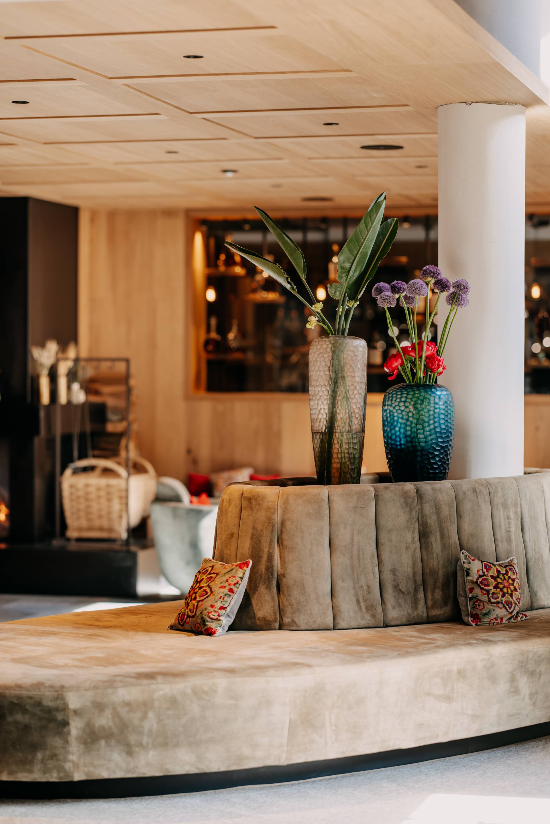 Blumen Vielfalt im Naturhotel Forsthofgut Zimmer und Lobby