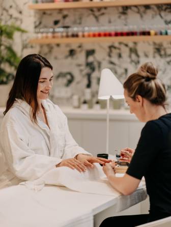 Facial treatment in the waldSPA of the Naturhotel Forsthofgut