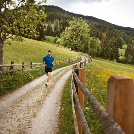 walking leogang