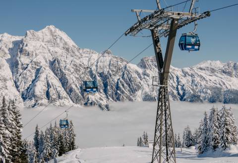 Skilift Leoganger Steinberge Winterurlaub Österreich Leogang
