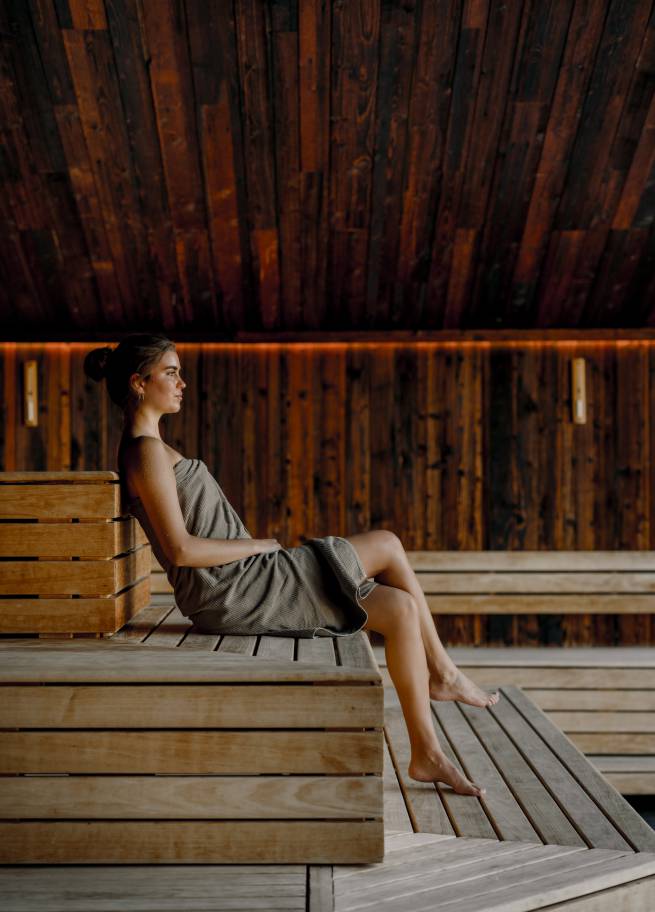 90°C Finnish Lake sauna 