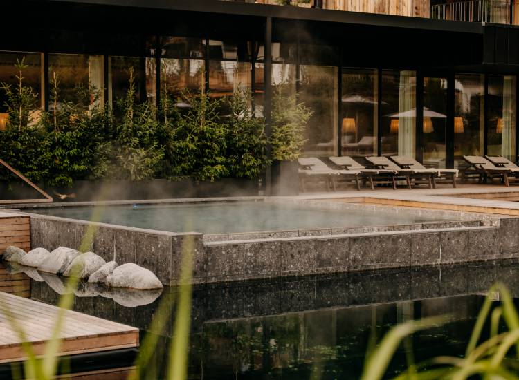 Erholen und Entspannen - Ruheraum im waldSPA des Naturhotel Forsthofgut