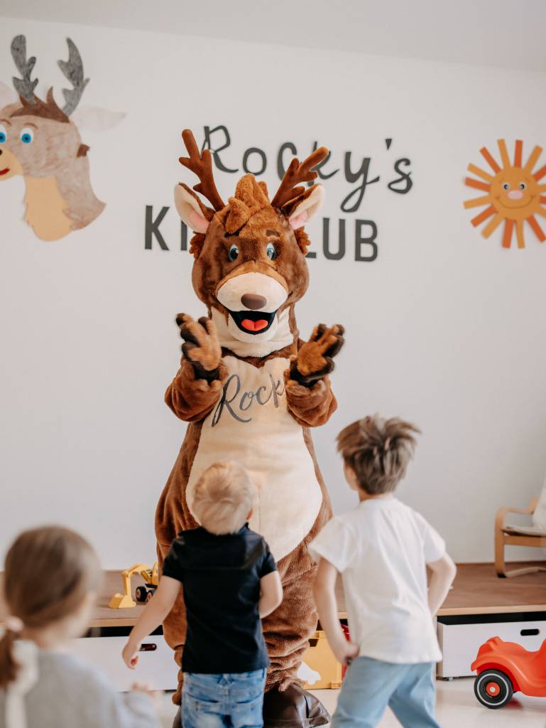 Rocky's kids' club family vacation austria Leogang 