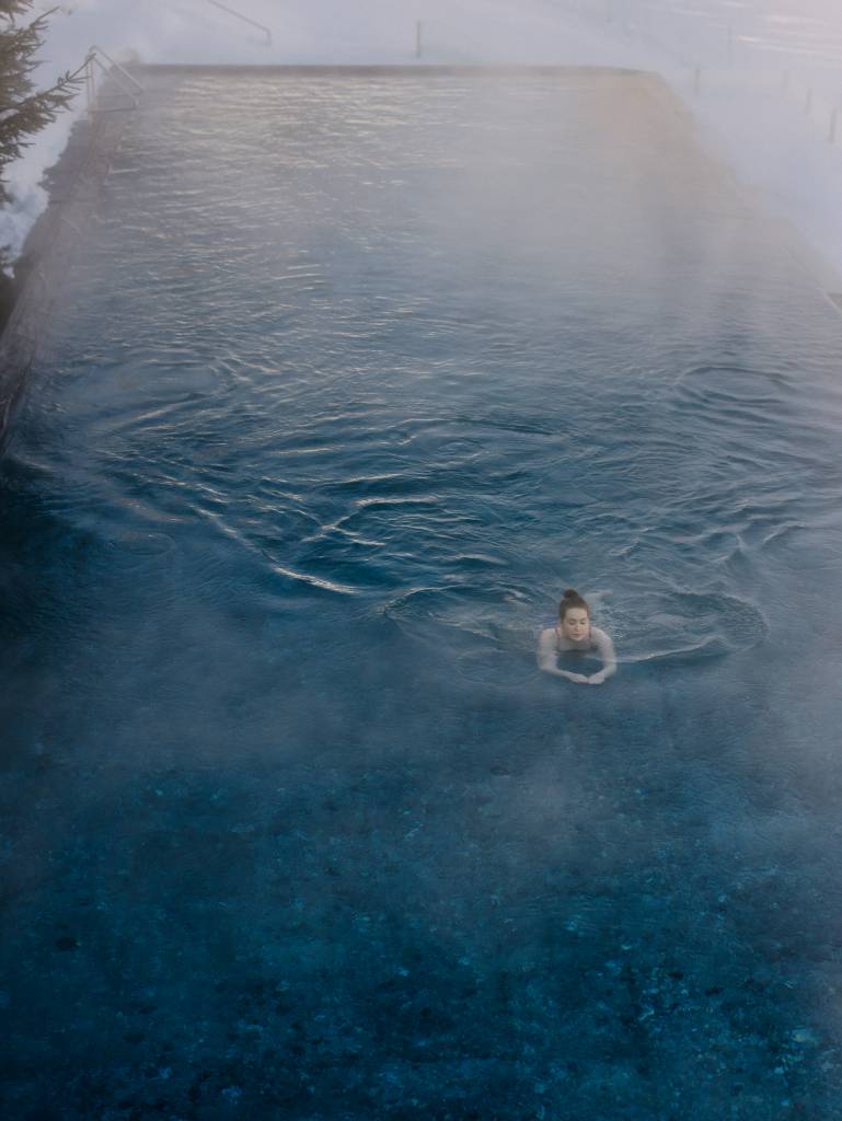 25 Meter Infinity Pool mit Panoramablick - Naturhotel Forsthofgut