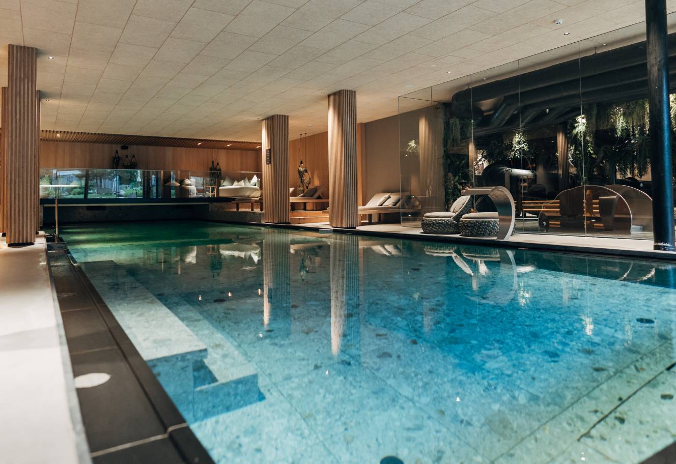 Indoorpool for families at the Forsthofgut