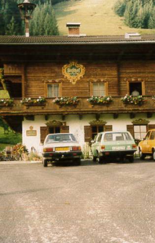 1980: The Forsthof has 3 new guest rooms. - Naturhotel Forsthofgut